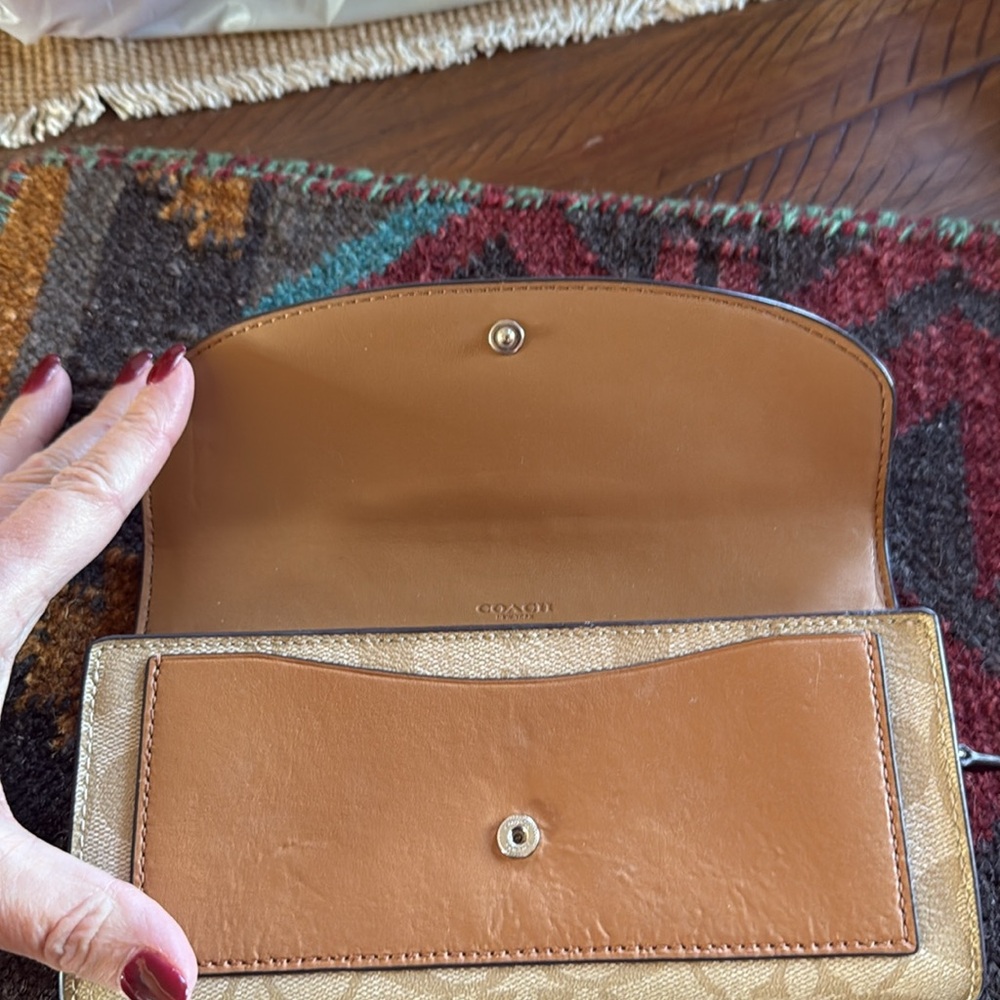 Coach wallet - Picture 3 of 5